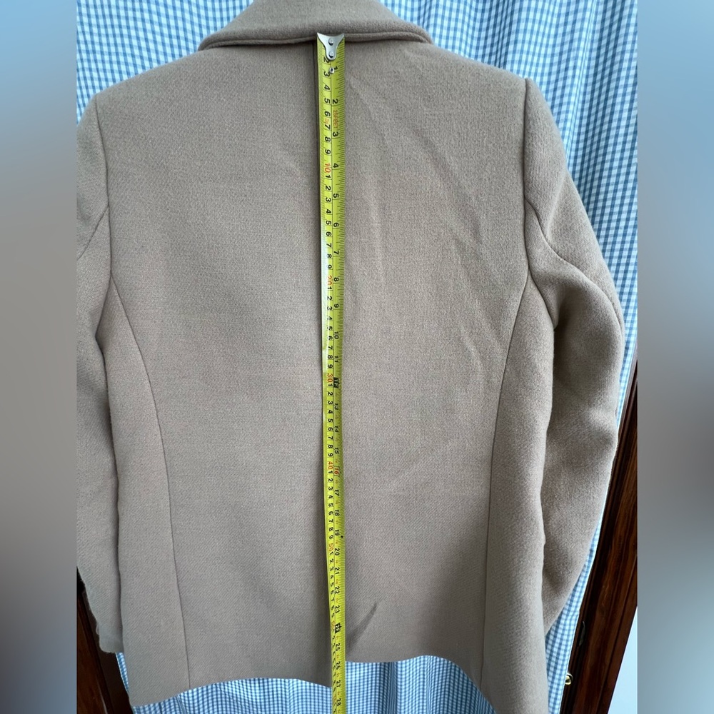 H&M Classic Camel Blazer - Picture 5 of 7